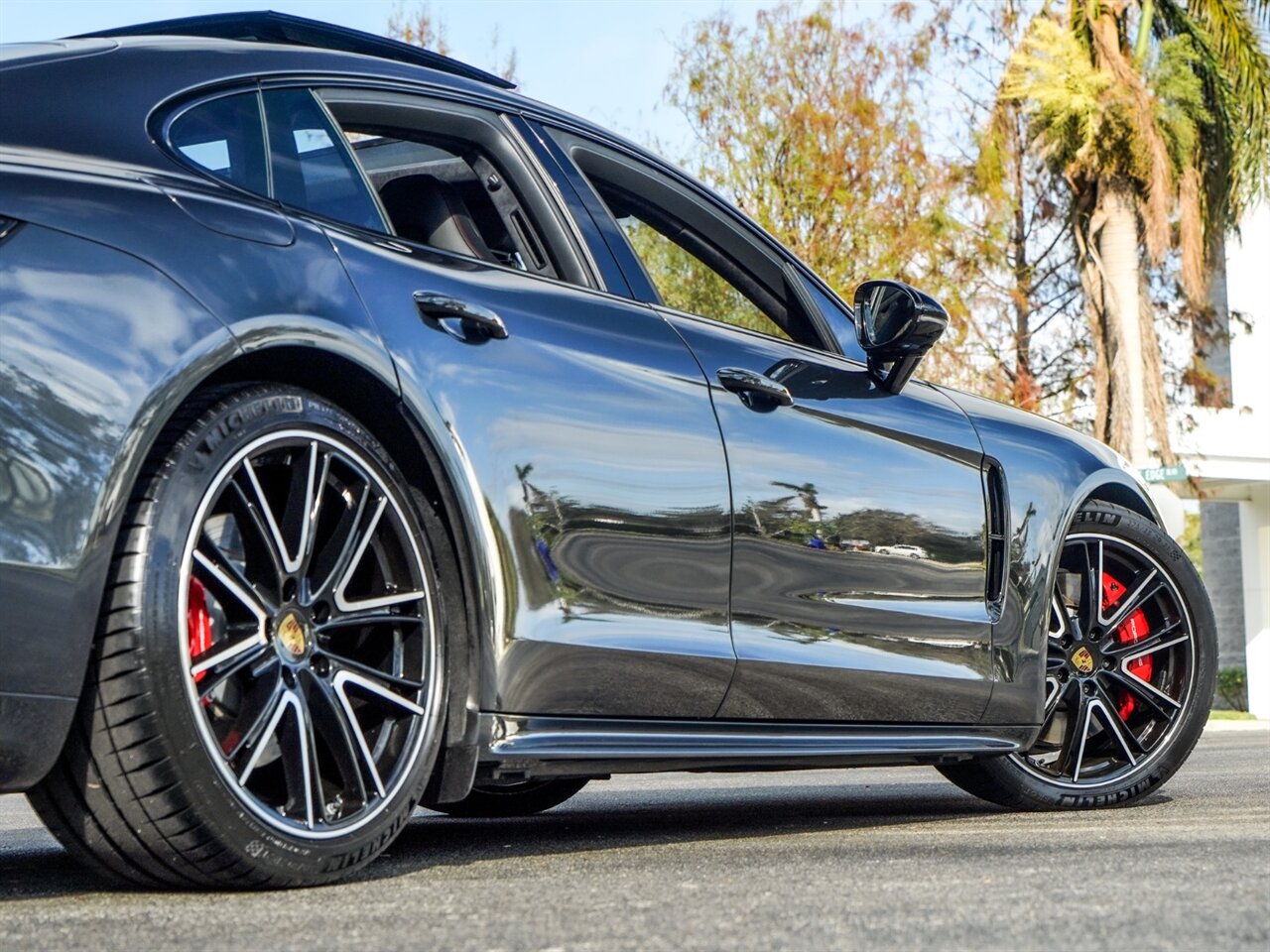 2019 Porsche Panamera GTS   - Photo 46 - Bonita Springs, FL 34134