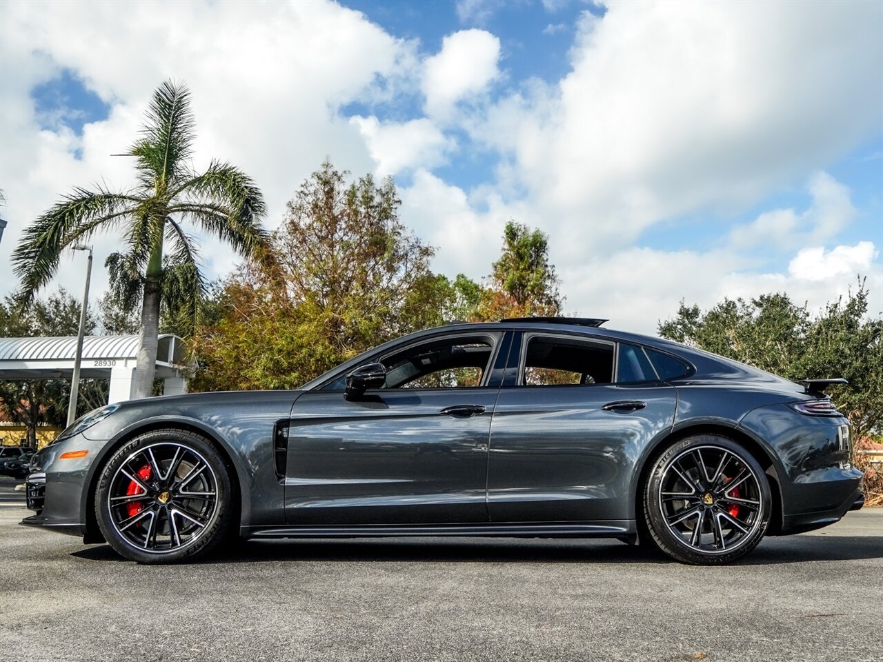 2019 Porsche Panamera GTS   - Photo 34 - Bonita Springs, FL 34134