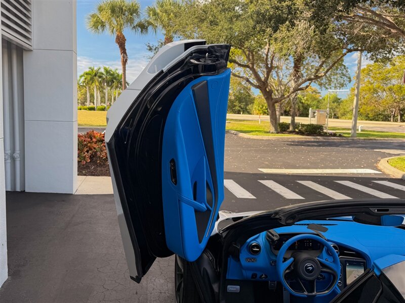 2025 McLaren 750S Spider   - Photo 27 - Bonita Springs, FL 34134