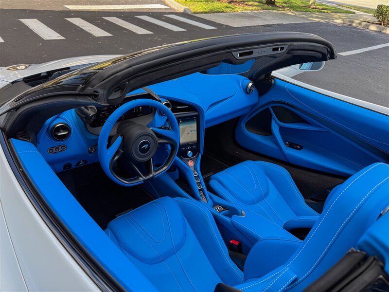 2025 McLaren 750S Spider   - Photo 2 - Bonita Springs, FL 34134