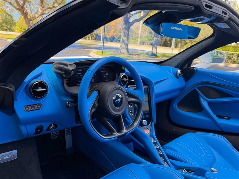 2025 McLaren 750S Spider   - Photo 14 - Bonita Springs, FL 34134