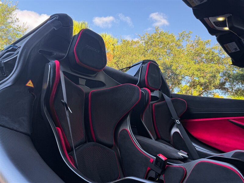 2022 McLaren 765LT Spider - Photo 33 - Bonita Springs, FL 34134