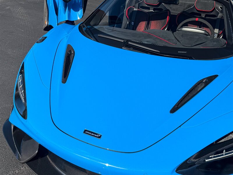 2022 McLaren 765LT Spider - Photo 4 - Bonita Springs, FL 34134