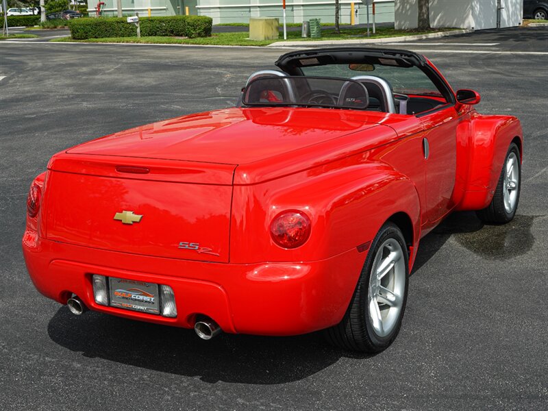 2006 Chevrolet SSR - Photo 12 - Bonita Springs, FL 34134