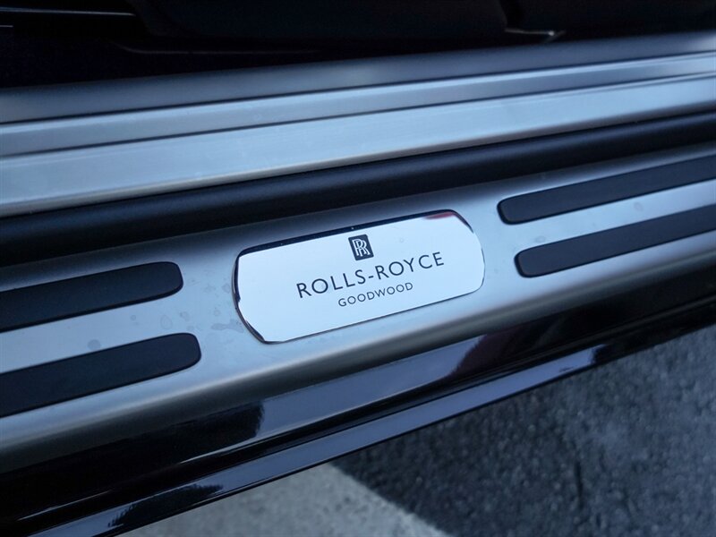 2020 Rolls-Royce Dawn   - Photo 23 - Bonita Springs, FL 34134