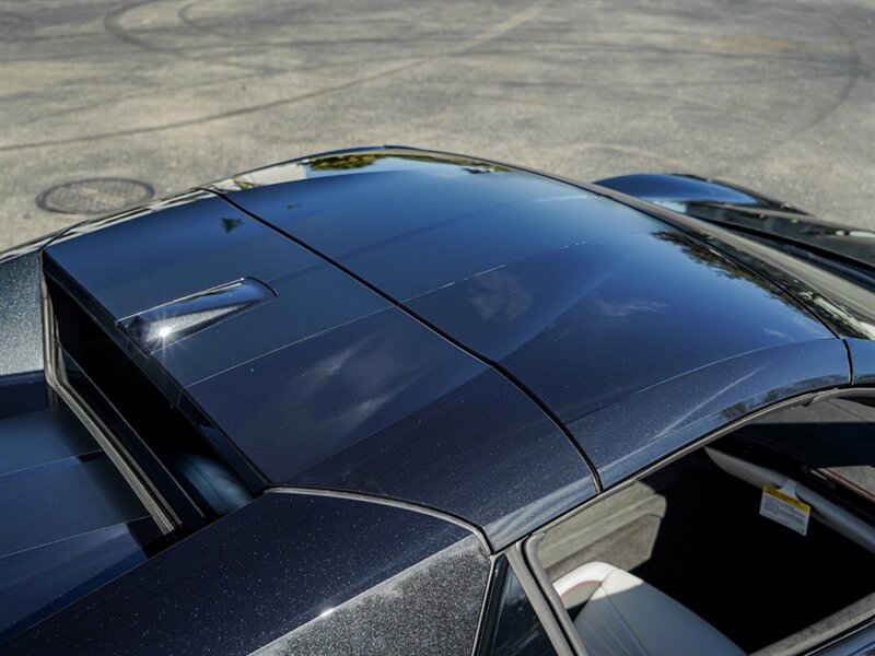 2023 Chevrolet Corvette Stingray 70th Anniversary - Photo 70 - Bonita Springs, FL 34134