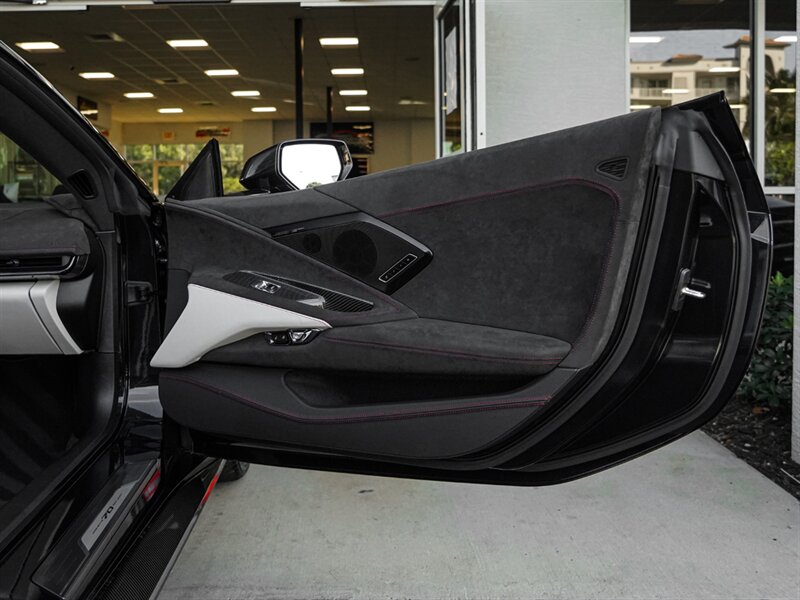 2023 Chevrolet Corvette Stingray 70th Anniversary - Photo 36 - Bonita Springs, FL 34134