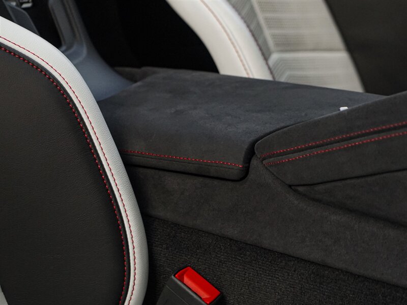 2023 Chevrolet Corvette Stingray 70th Anniversary - Photo 34 - Bonita Springs, FL 34134