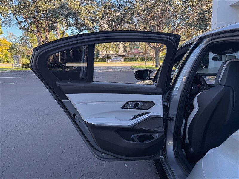 2025 BMW M3 Competition xDrive - Photo 35 - Bonita Springs, FL 34134