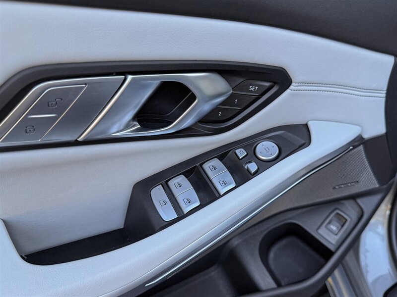 2025 BMW M3 Competition xDrive - Photo 33 - Bonita Springs, FL 34134