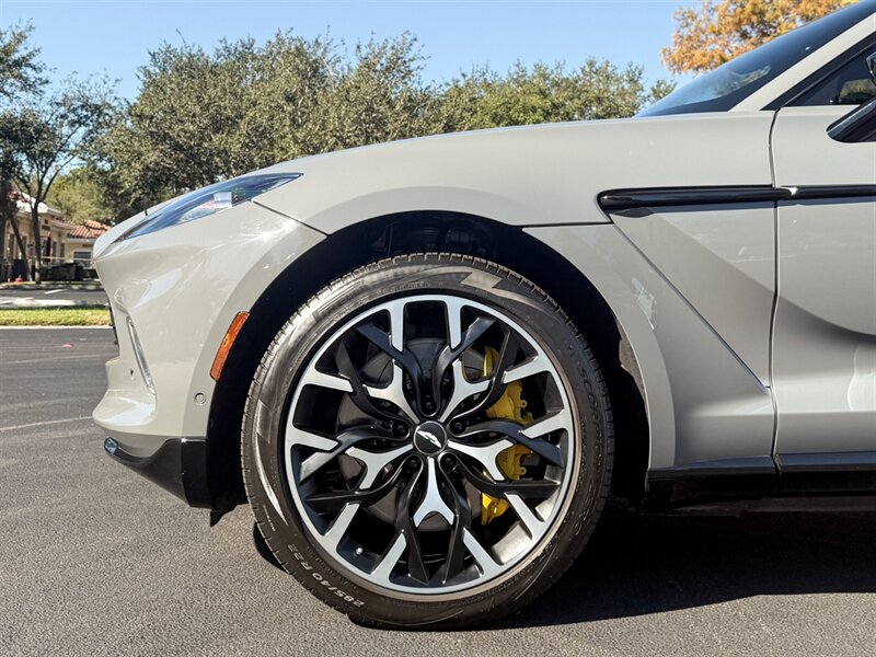 2021 Aston Martin DBX   - Photo 48 - Bonita Springs, FL 34134