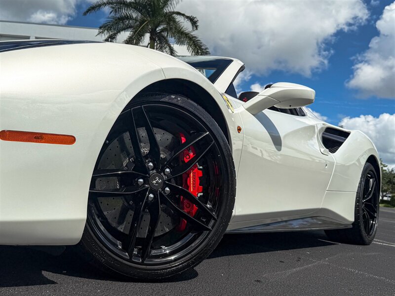 2018 Ferrari 488 Spider - Photo 11 - Bonita Springs, FL 34134