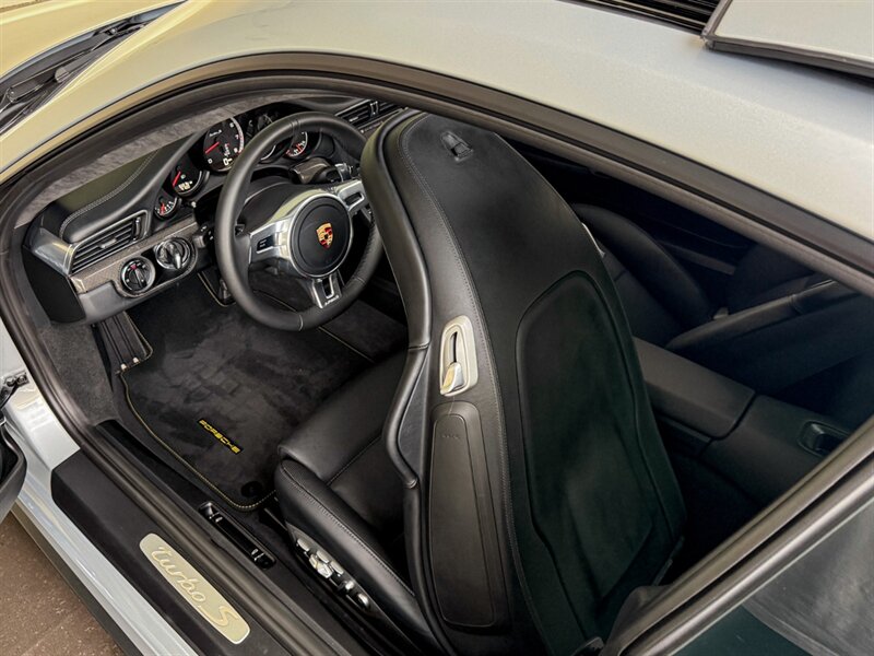 2014 Porsche 911 Turbo   - Photo 22 - Bonita Springs, FL 34134