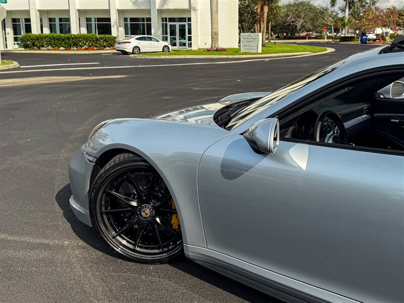 2014 Porsche 911 Turbo   - Photo 46 - Bonita Springs, FL 34134