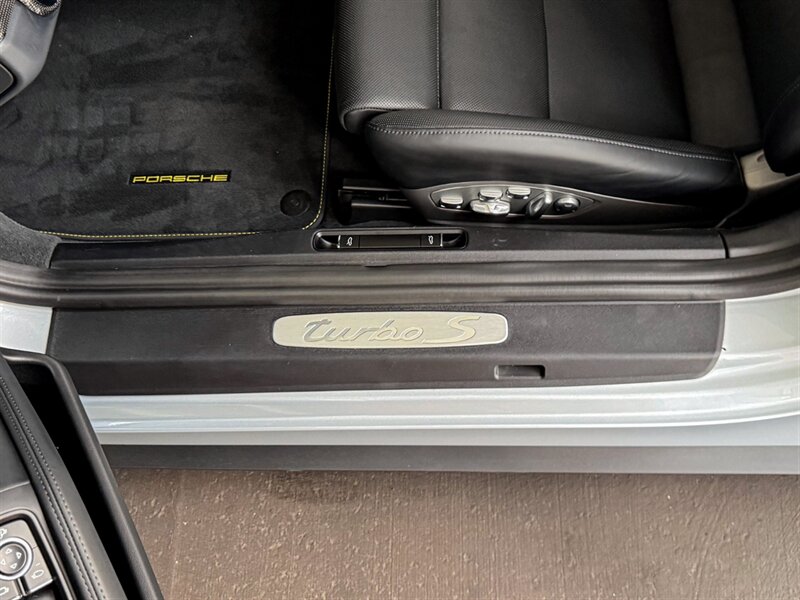 2014 Porsche 911 Turbo   - Photo 26 - Bonita Springs, FL 34134