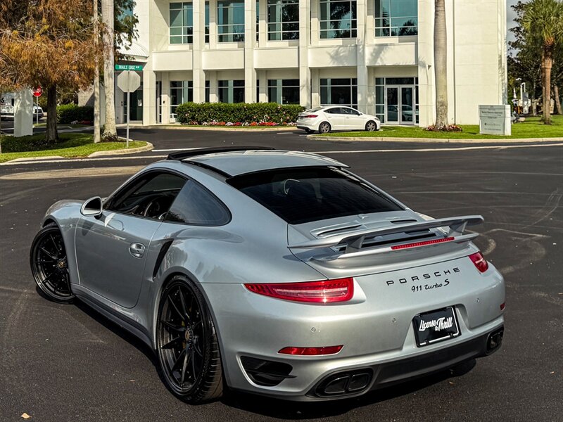 2014 Porsche 911 Turbo   - Photo 43 - Bonita Springs, FL 34134