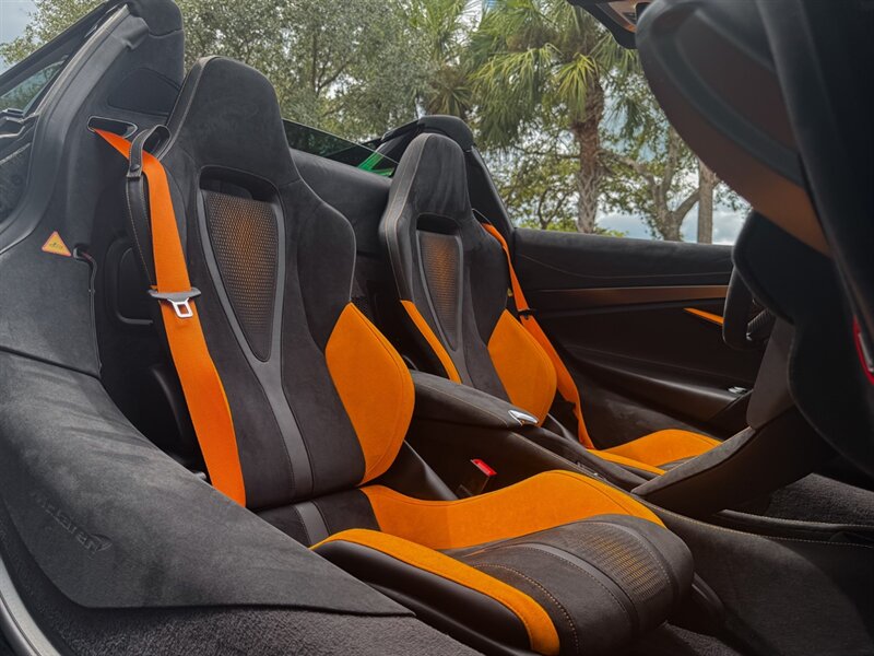 2025 McLaren 750S Spider   - Photo 32 - Bonita Springs, FL 34134
