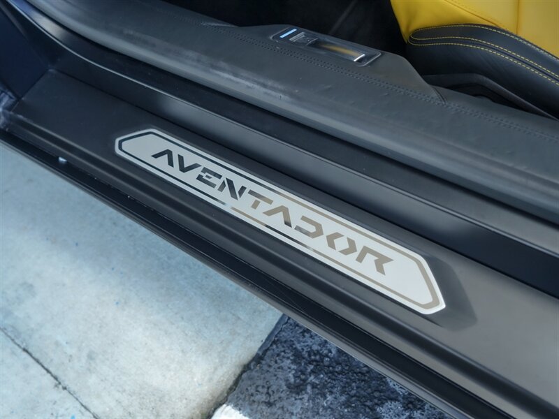 2012 Lamborghini Aventador LP 700-4 - Photo 21 - Bonita Springs, FL 34134