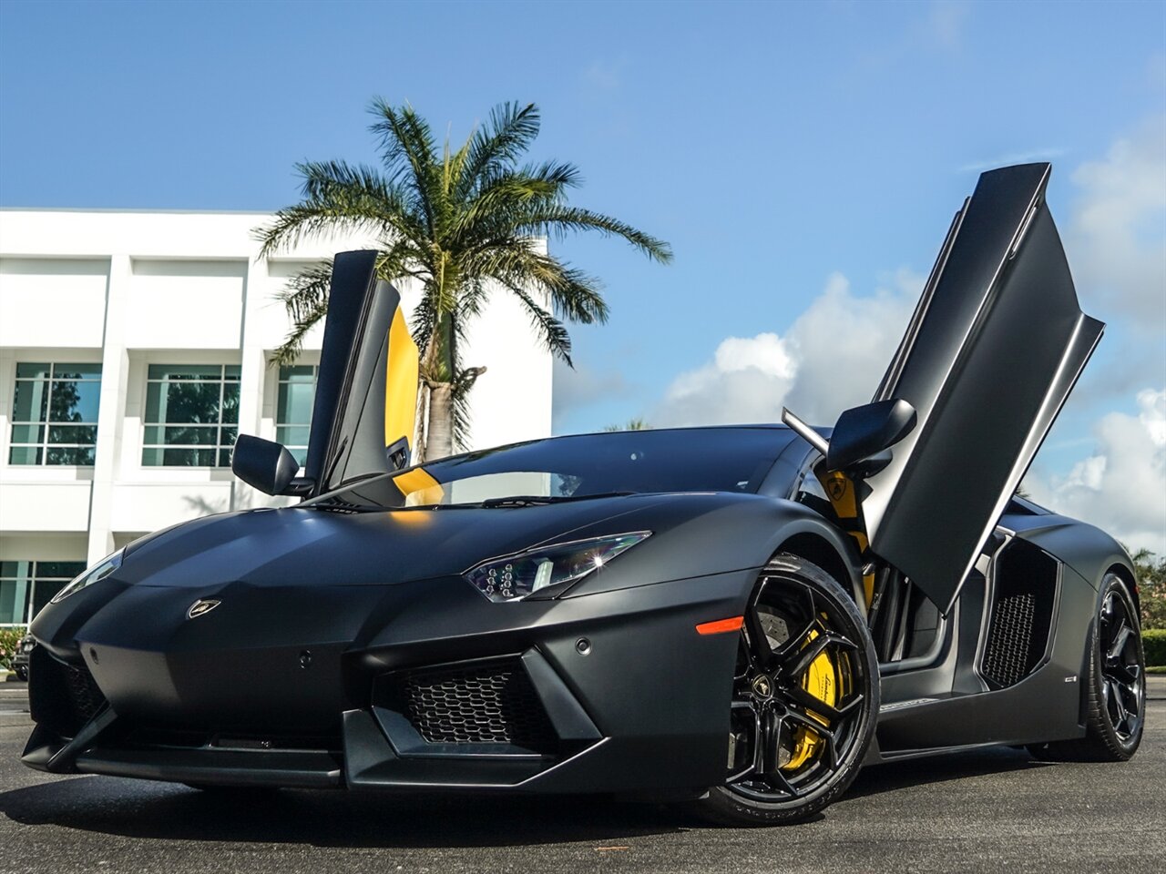 2012 Lamborghini Aventador LP 700-4   - Photo 9 - Bonita Springs, FL 34134