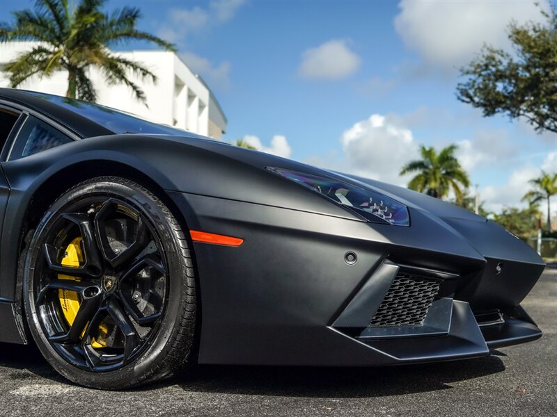 2012 Lamborghini Aventador LP 700-4   - Photo 3 - Bonita Springs, FL 34134