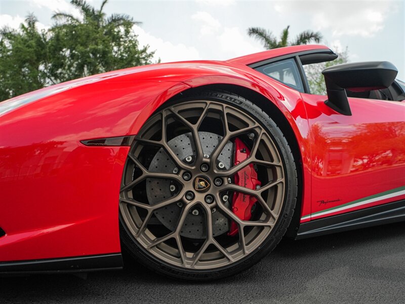 2018 Lamborghini Huracan LP 640-4 Performante Spyder   - Photo 11 - Bonita Springs, FL 34134