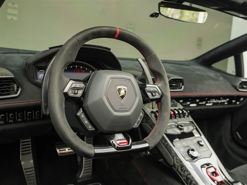 2018 Lamborghini Huracan LP 640-4 Performante Spyder   - Photo 12 - Bonita Springs, FL 34134
