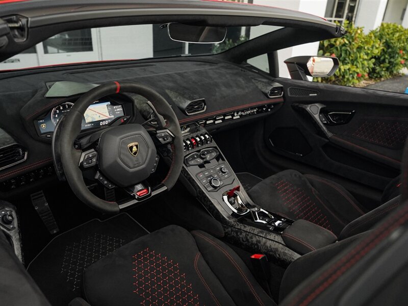 2018 Lamborghini Huracan LP 640-4 Performante Spyder   - Photo 2 - Bonita Springs, FL 34134