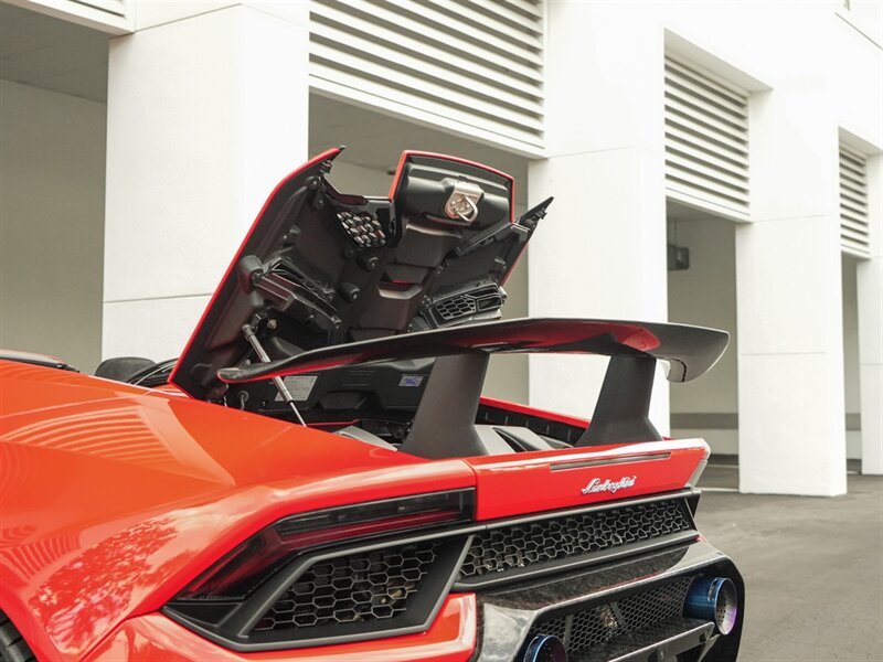 2018 Lamborghini Huracan LP 640-4 Performante Spyder   - Photo 37 - Bonita Springs, FL 34134