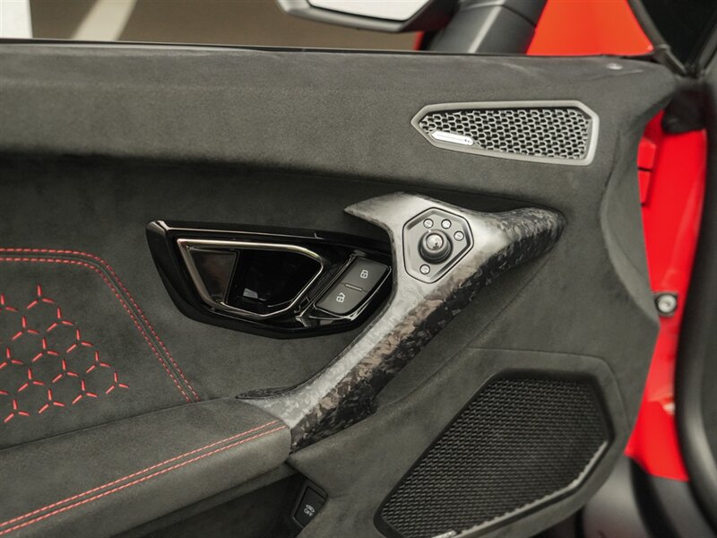 2018 Lamborghini Huracan LP 640-4 Performante Spyder   - Photo 24 - Bonita Springs, FL 34134