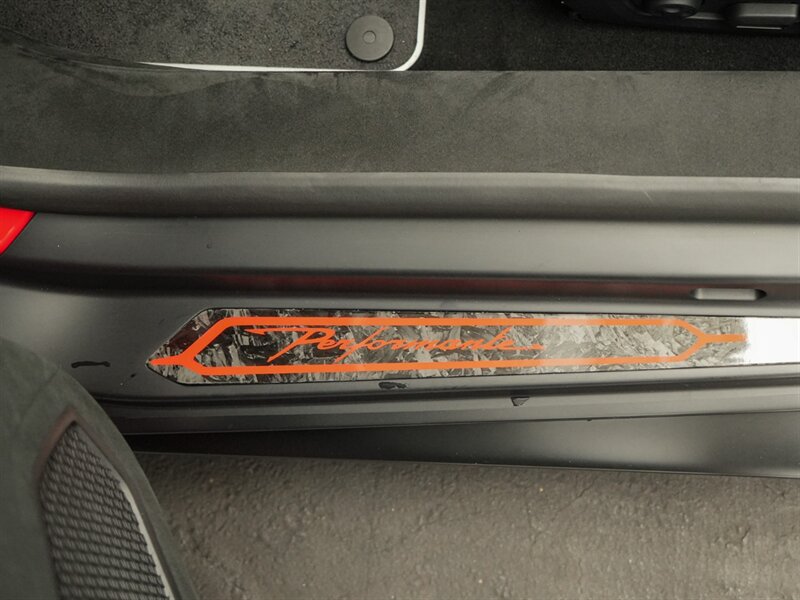 2018 Lamborghini Huracan LP 640-4 Performante Spyder   - Photo 25 - Bonita Springs, FL 34134