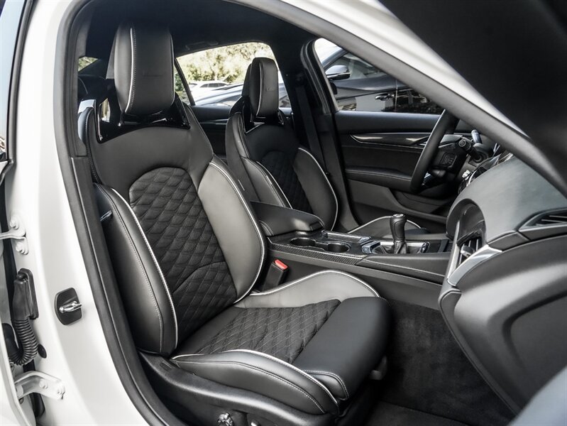 2023 Cadillac CT5-V Blackwing - Photo 31 - Bonita Springs, FL 34134