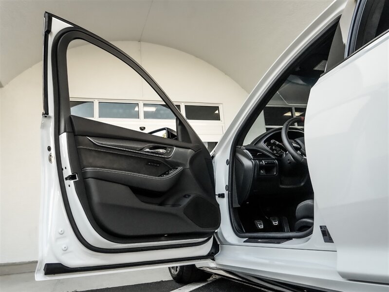 2023 Cadillac CT5-V Blackwing - Photo 23 - Bonita Springs, FL 34134