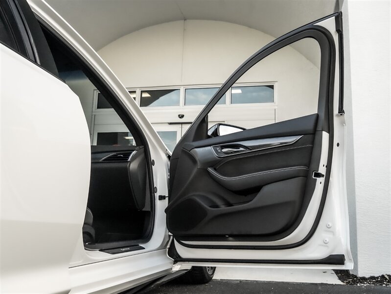 2023 Cadillac CT5-V Blackwing - Photo 25 - Bonita Springs, FL 34134