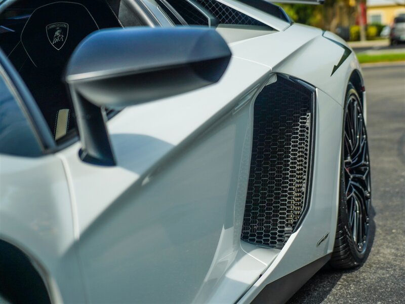 2016 Lamborghini Aventador LP 750-4 SV - Photo 8 - Bonita Springs, FL 34134