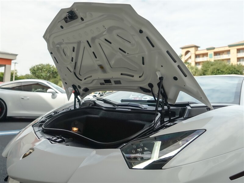 2016 Lamborghini Aventador LP 750-4 SV - Photo 27 - Bonita Springs, FL 34134