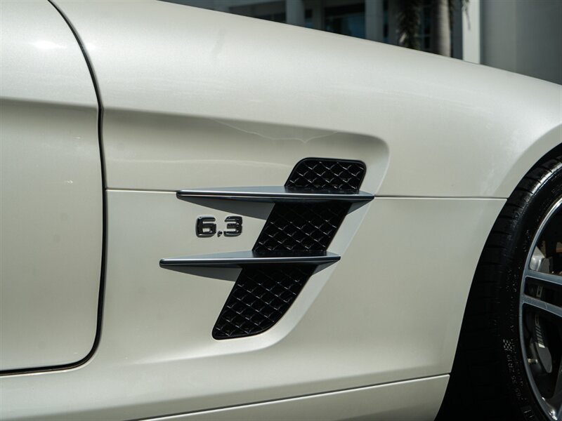 2012 Mercedes-Benz SLS AMG   - Photo 69 - Bonita Springs, FL 34134