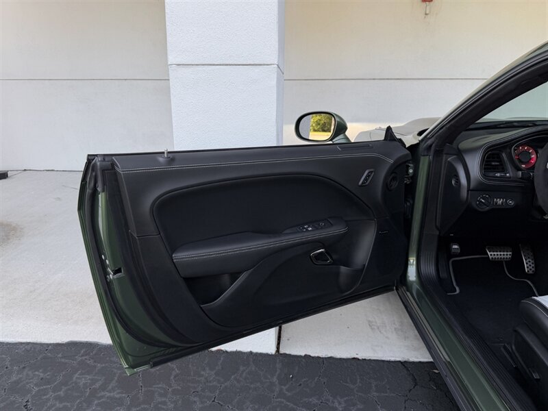 2023 Dodge Challenger SRT Hellcat Redeye Jailbr - Photo 25 - Bonita Springs, FL 34134