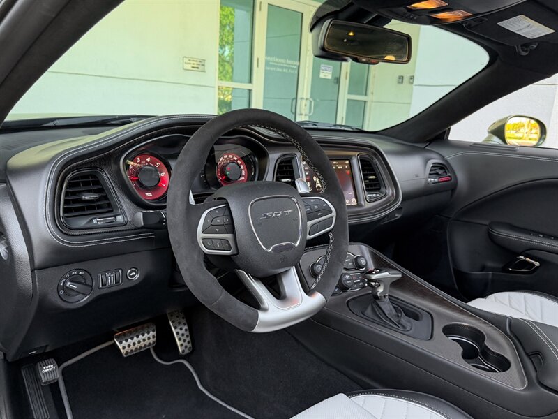 2023 Dodge Challenger SRT Hellcat Redeye Jailbr - Photo 12 - Bonita Springs, FL 34134
