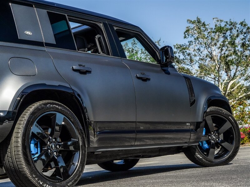 2022 Land Rover Defender 110 Carpathian Editi - Photo 46 - Bonita Springs, FL 34134