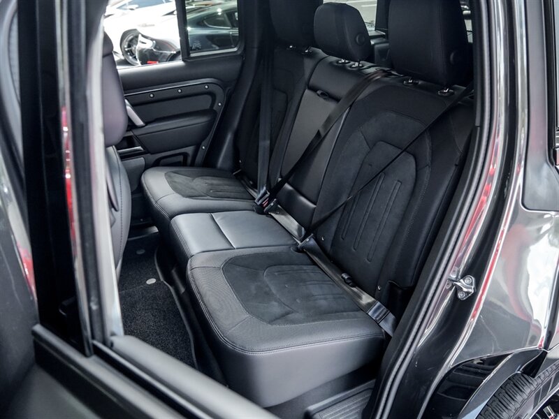 2022 Land Rover Defender 110 Carpathian Editi - Photo 19 - Bonita Springs, FL 34134