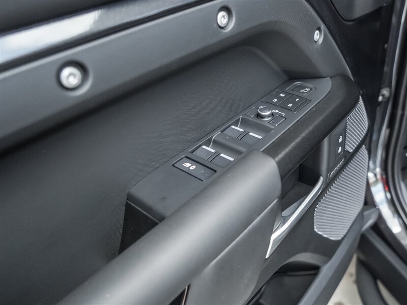 2022 Land Rover Defender 110 Carpathian Editi - Photo 21 - Bonita Springs, FL 34134