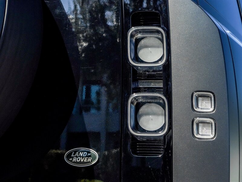 2022 Land Rover Defender 110 Carpathian Editi - Photo 40 - Bonita Springs, FL 34134