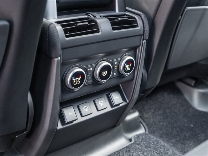 2022 Land Rover Defender 110 Carpathian Editi - Photo 20 - Bonita Springs, FL 34134