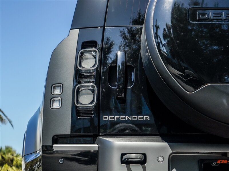 2022 Land Rover Defender 110 Carpathian Editi - Photo 44 - Bonita Springs, FL 34134