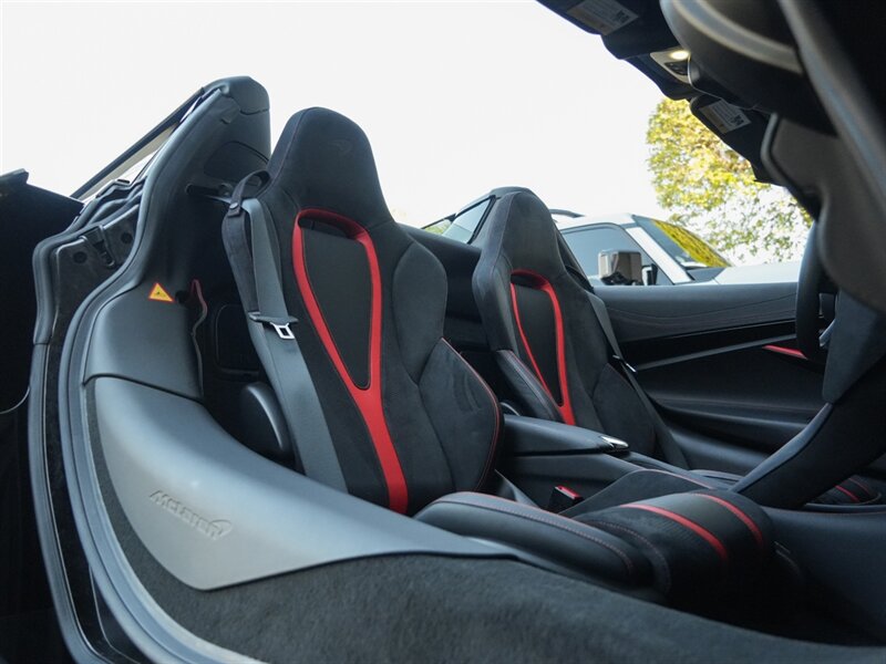 2020 McLaren 720S Spider Performance   - Photo 30 - Bonita Springs, FL 34134
