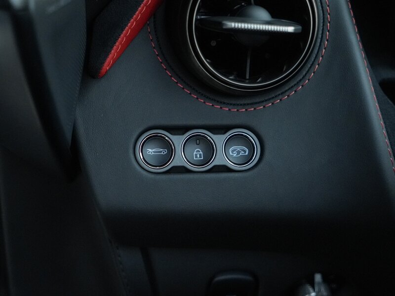 2020 McLaren 720S Spider Performance   - Photo 25 - Bonita Springs, FL 34134