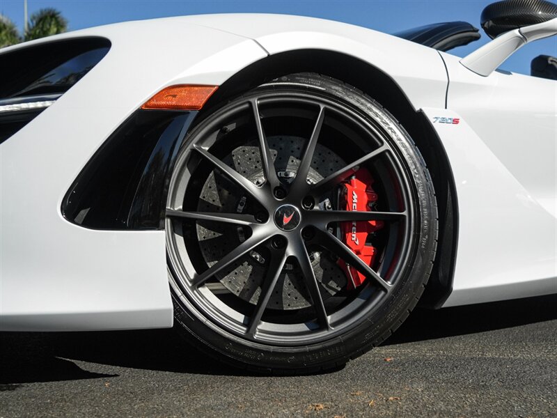 2020 McLaren 720S Spider Performance   - Photo 14 - Bonita Springs, FL 34134