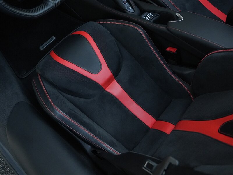 2020 McLaren 720S Spider Performance   - Photo 24 - Bonita Springs, FL 34134