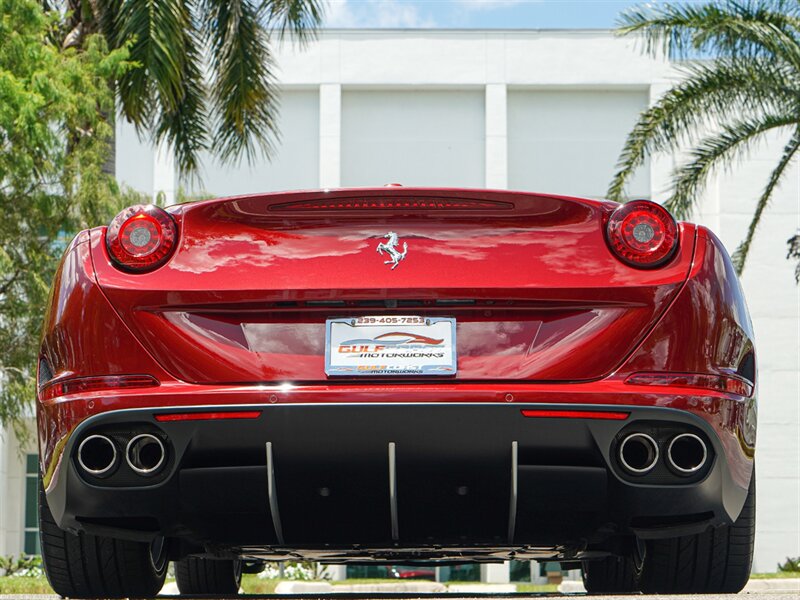 2015 Ferrari California T   - Photo 25 - Bonita Springs, FL 34134