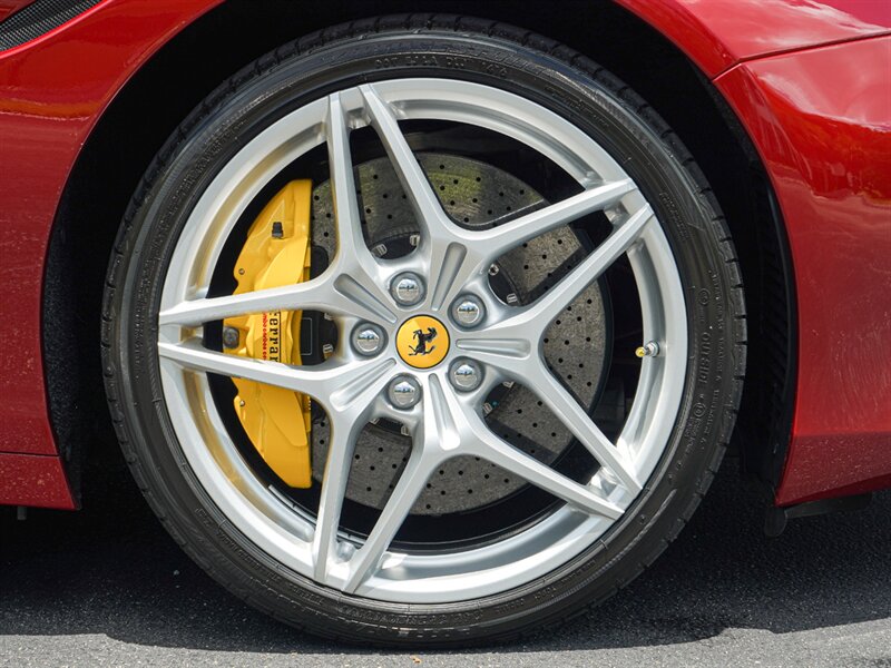 2015 Ferrari California T   - Photo 10 - Bonita Springs, FL 34134